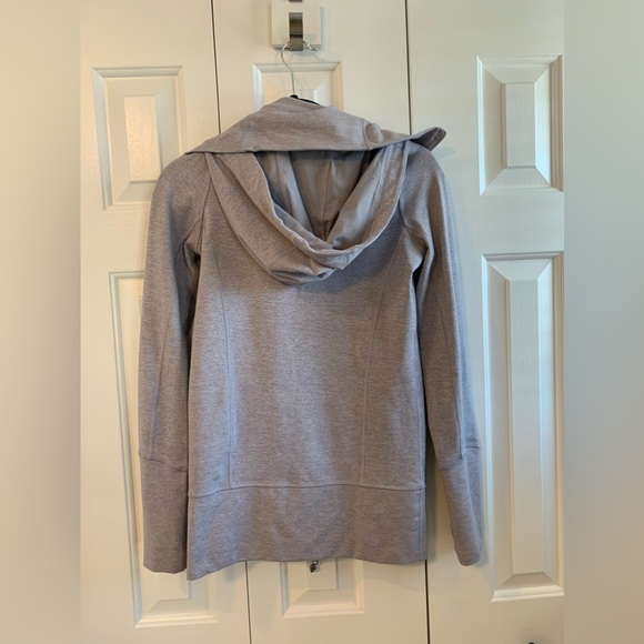Lululemon Stride hooded Jacket - Picture 5 of 8